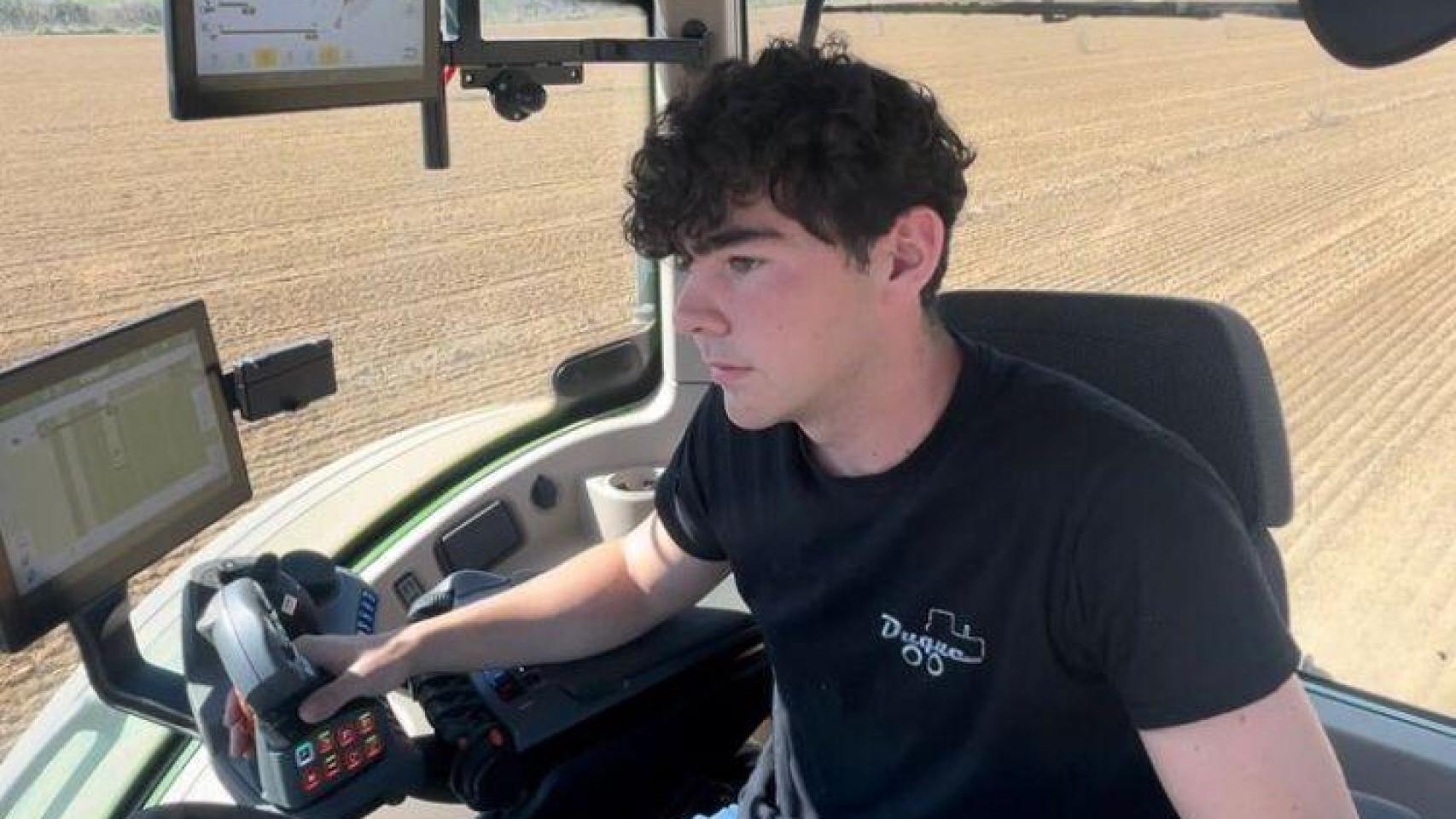 Javier Duque, joven agricultor de Huesca