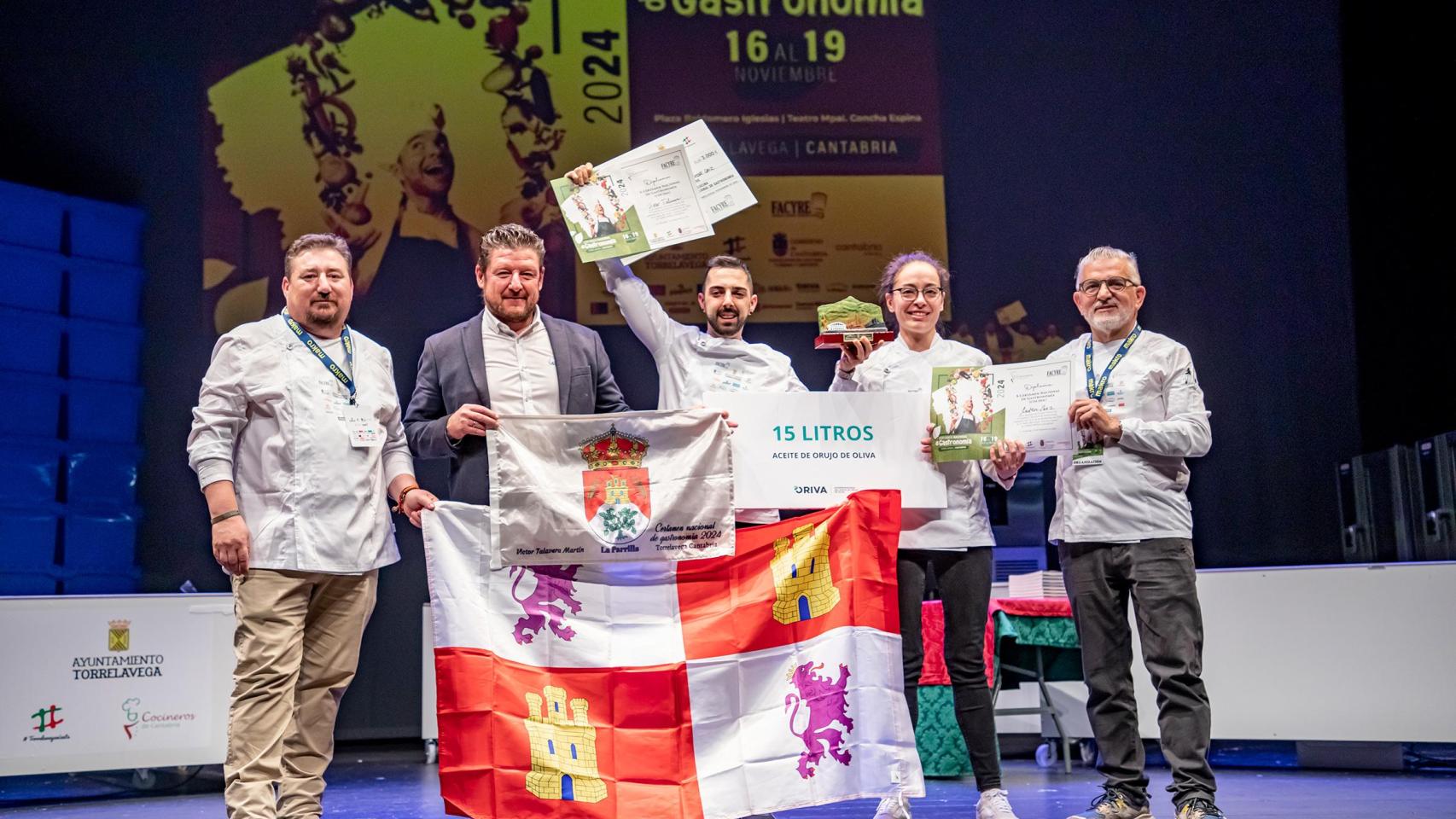 Los representantes de Castilla y León celebrando su victoria en el Campeonato Nacional de Cocina