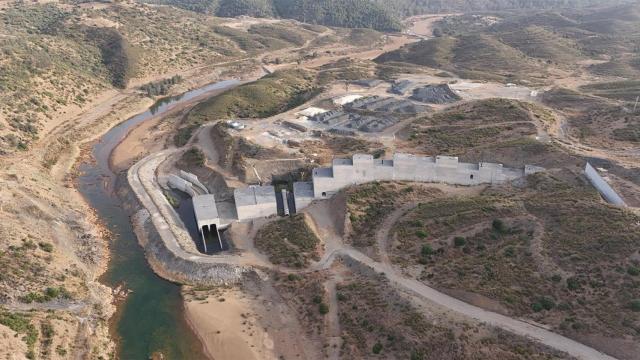 La presa de Alcolea, donde solo se ha construído un 20 por ciento.