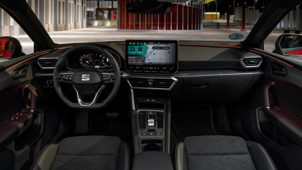 Interior del Seat León e-Hybrid.