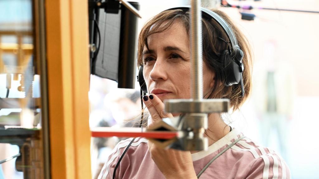 Juana Macías, durante el rodaje de 'Las chicas de la estación'.