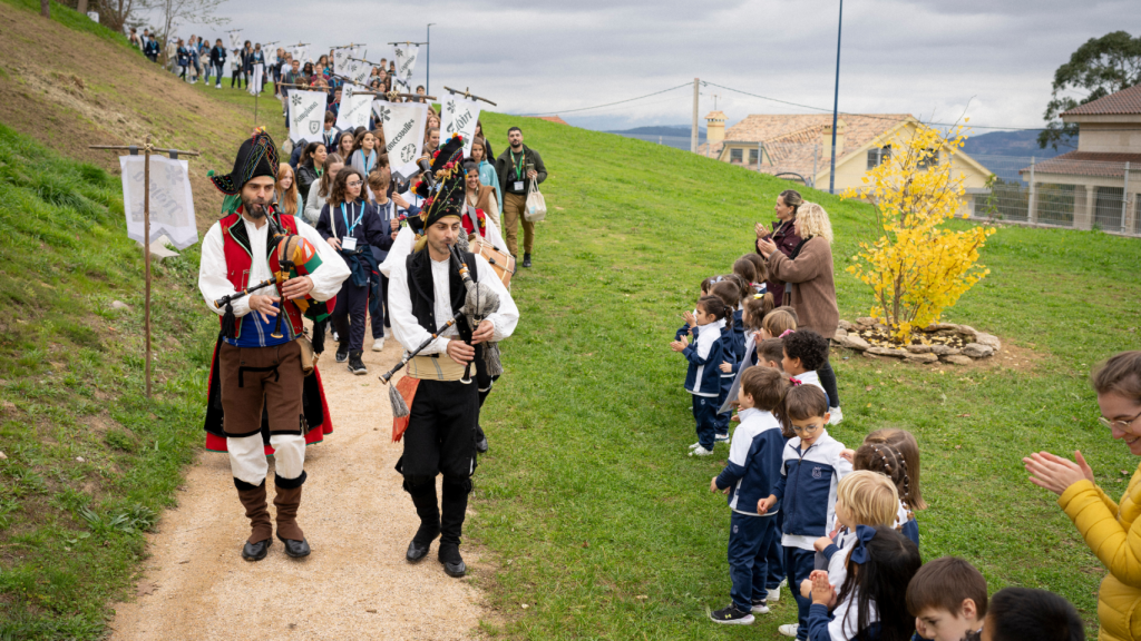 Inauguración de las Olimpiadas Académicas Globoedúcate de O Castro, en Mos.