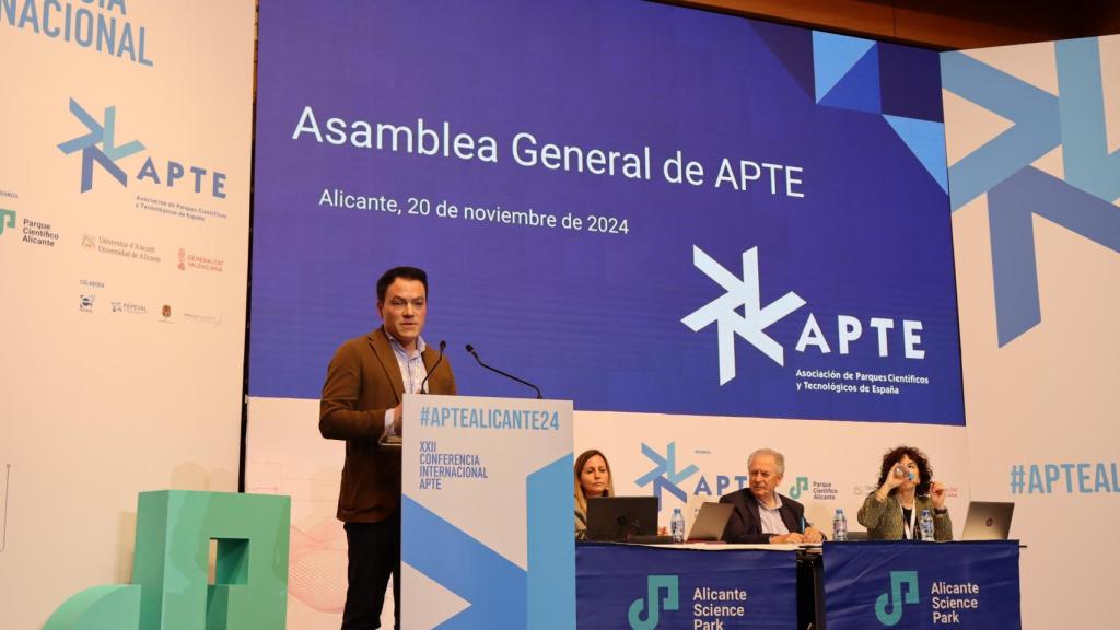 Pedro Martínez, en la Asablea General de APTE