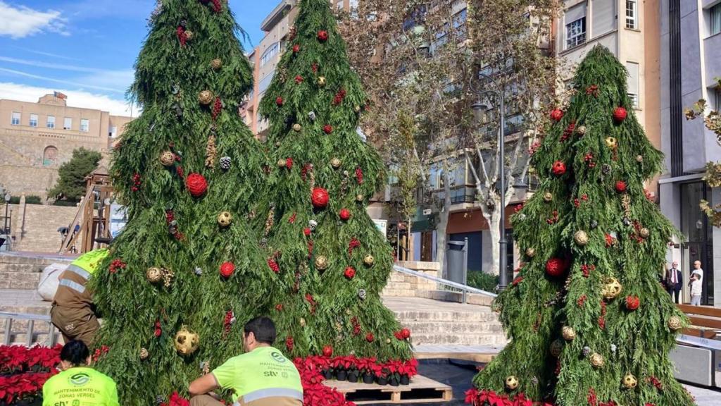 Otros adornos navideños en Alicante.