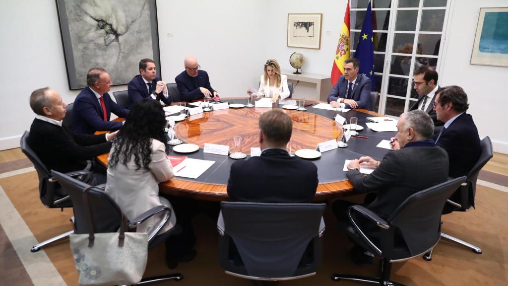 Reunión del Gobierno con los agentes sociales.