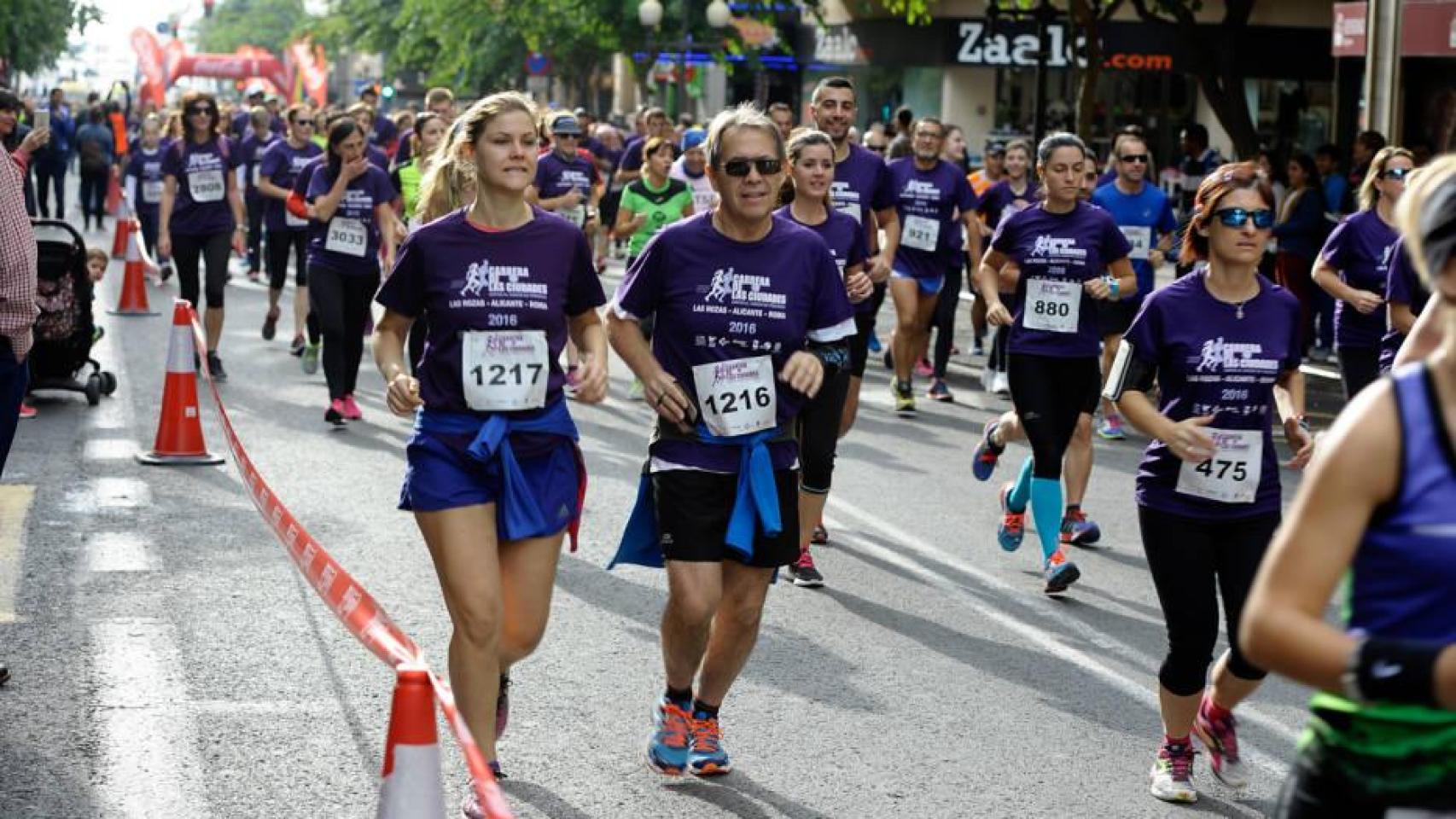 Corredores en la Carrera de las Ciudades Contra el Cáncer de Páncreas, en imagen de archivo.