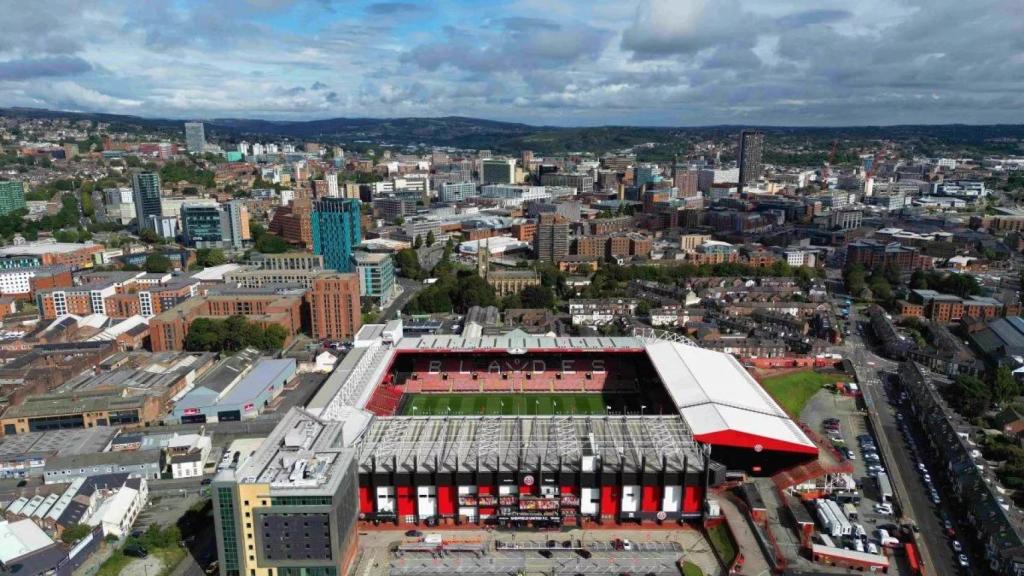 Imagen desde el aire de Bramall Lane