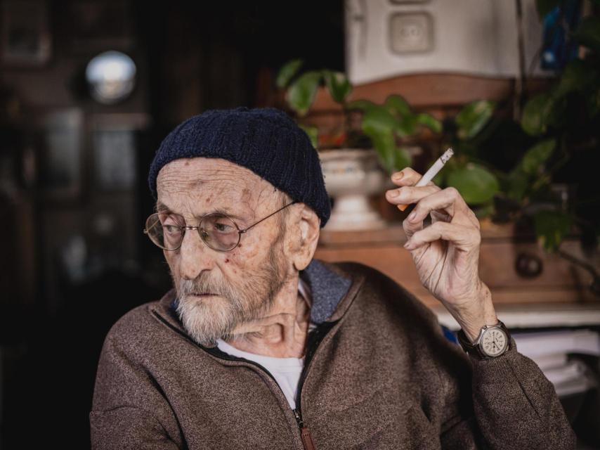 Álvaro Pombo está volcado en la narración de sus recuerdos santanderinos de infancia.