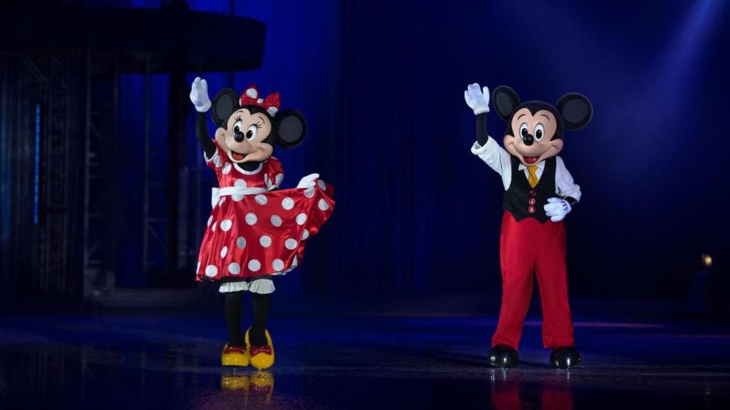 Minnie y Mickey Mouse en el espectáculo Disney On Ice.