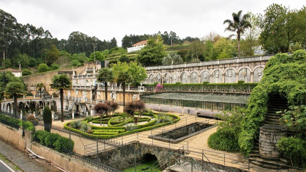 Avanza la recuperación del parque del Pasatiempo de Betanzos.