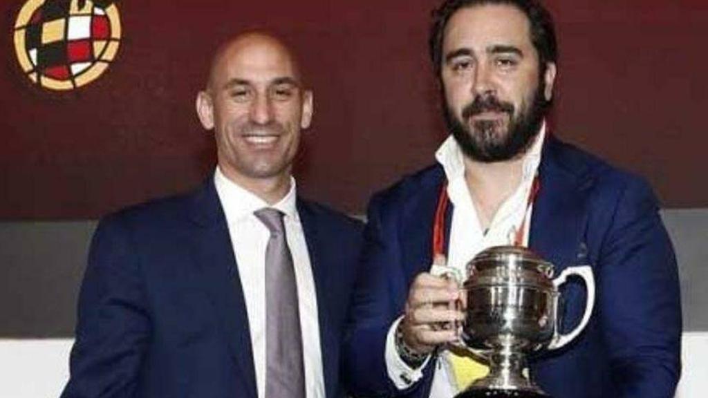 El empresario Víctor de Aldama, junto al expresidente de la Real Federación Española de Fútbol (RFEF) Luis Rubiales.