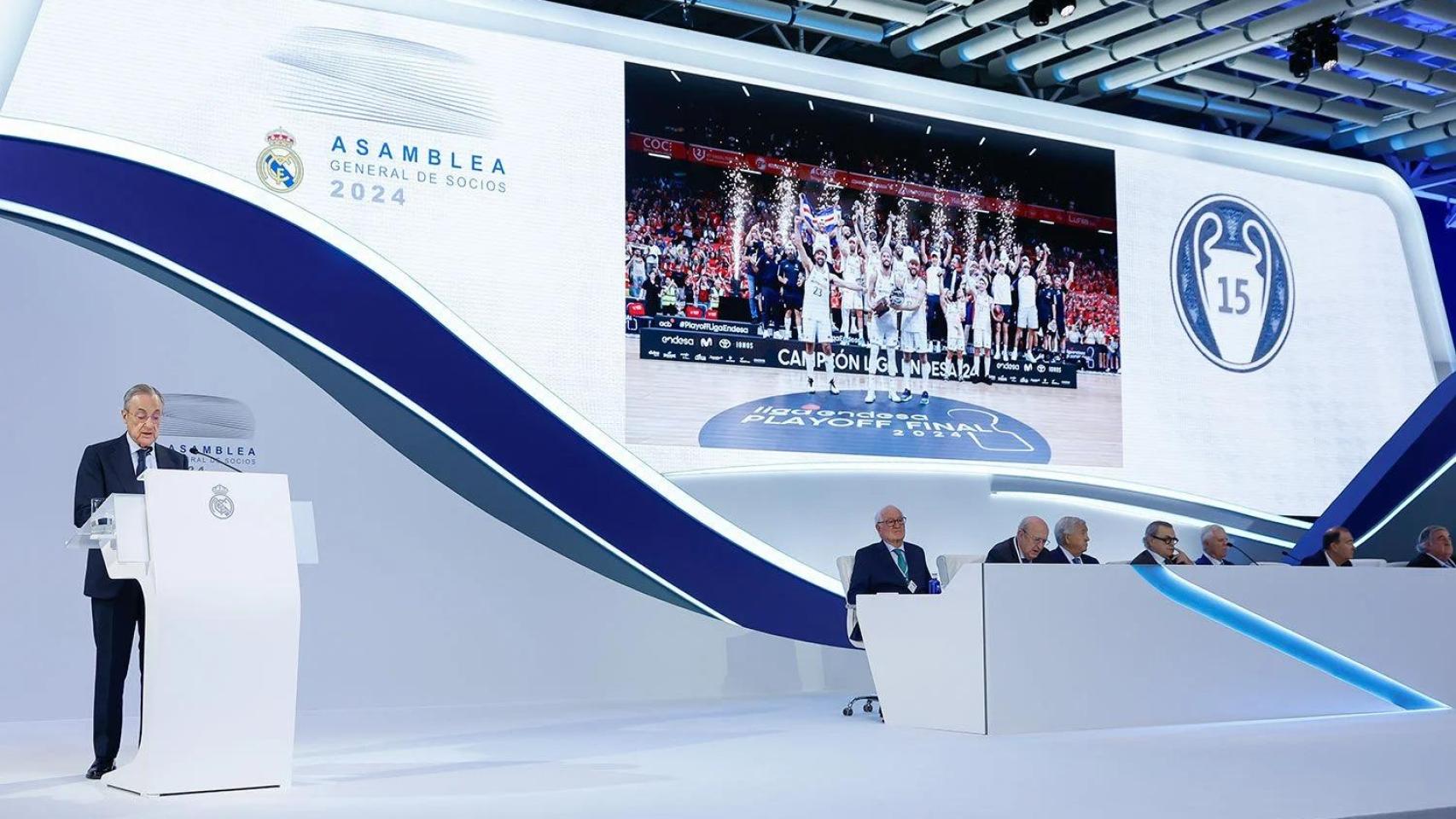 Momento durante la Asamblea General Ordinaria del Real Madrid en 2024