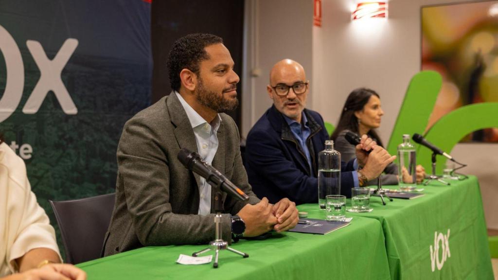 Ignacio Garriga y Eduardo Gutiérrez de Cabiedes, en el evento de este lunes en Alicante.