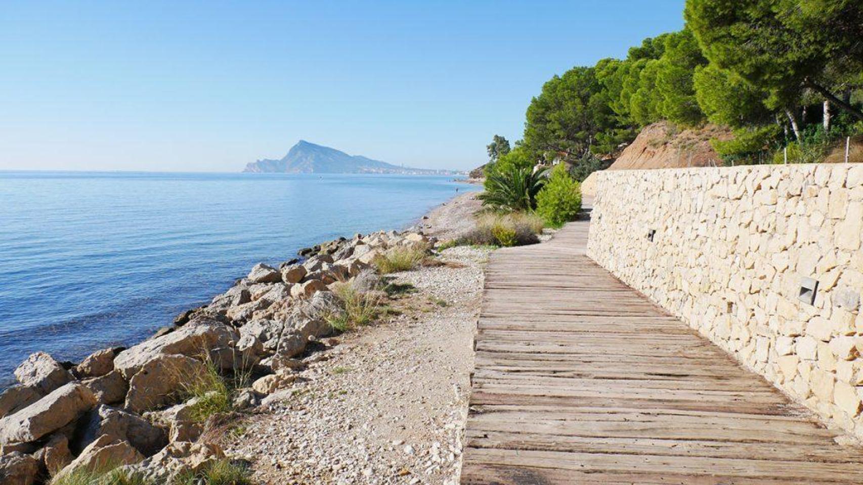 El Sendero Azul dela bahía de Altea.