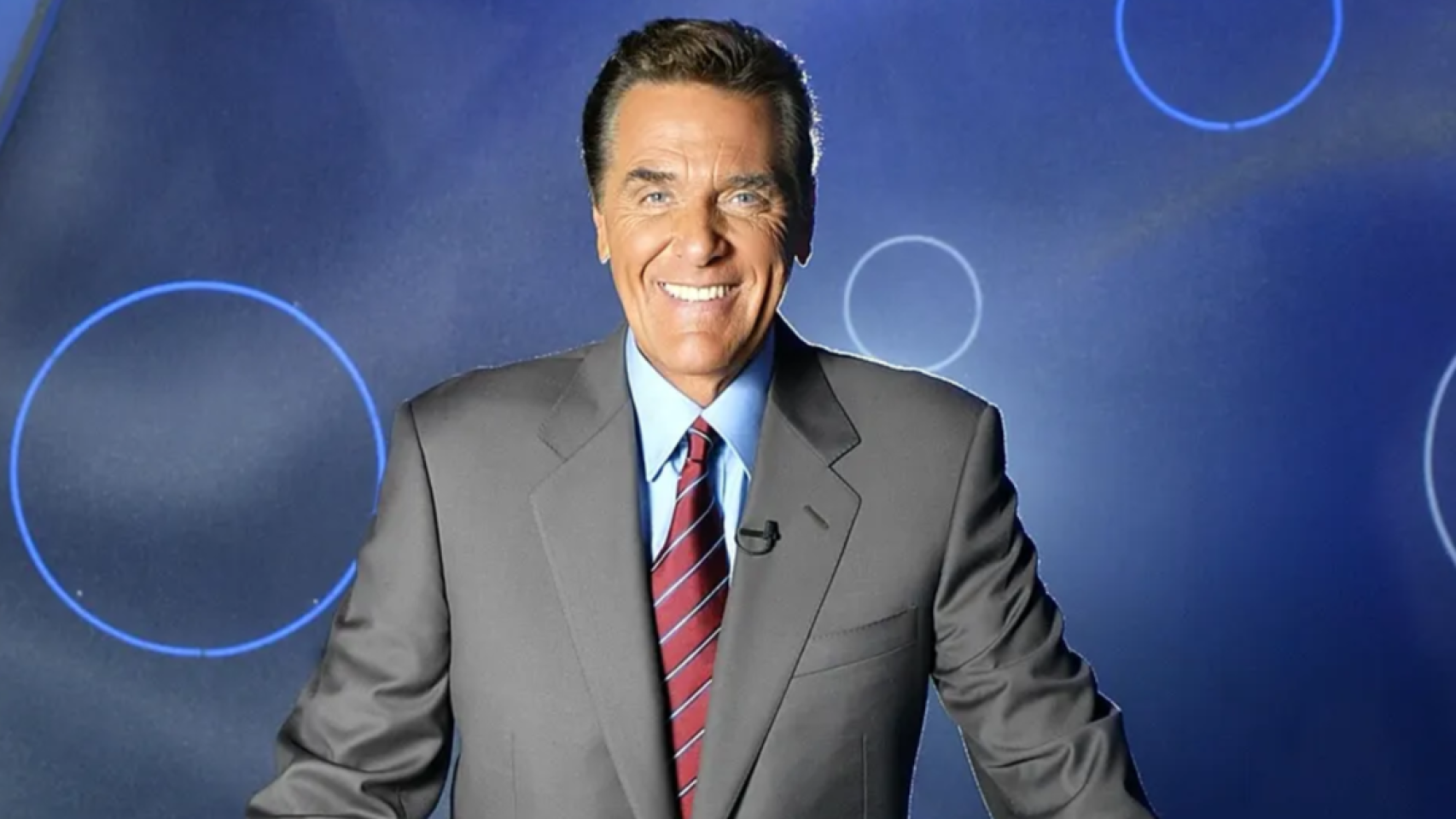 El presentador Chuck Woolery