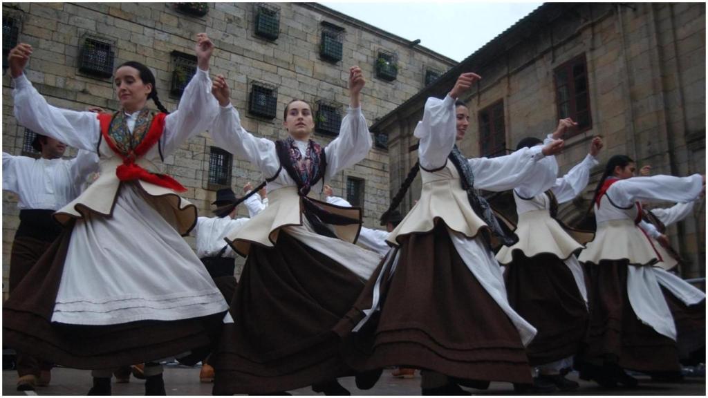 Agrupación folclórica gallega.