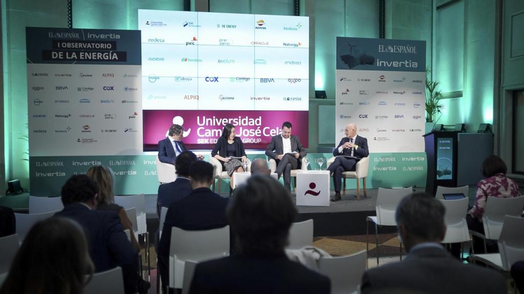 Un momento durante la mesa redonda Potencial de España para liderar el crecimiento del mercado renovable.