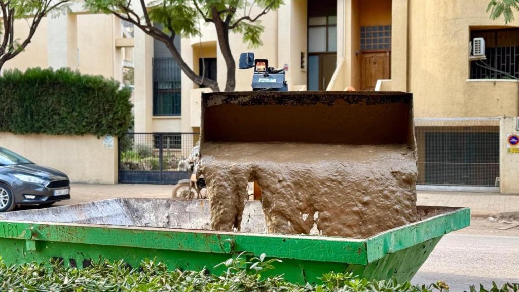 Labores de limpieza en Picanya. Diputación de Valencia