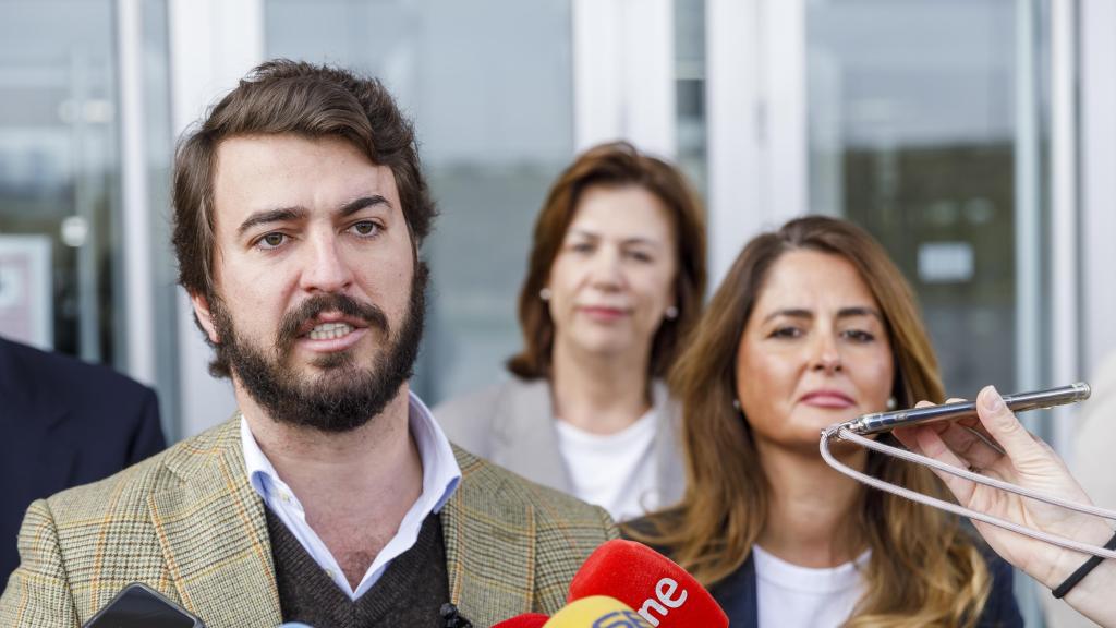 El portavoz de Vox, Juan García-Gallardo, durante su visita a Segovia de este lunes