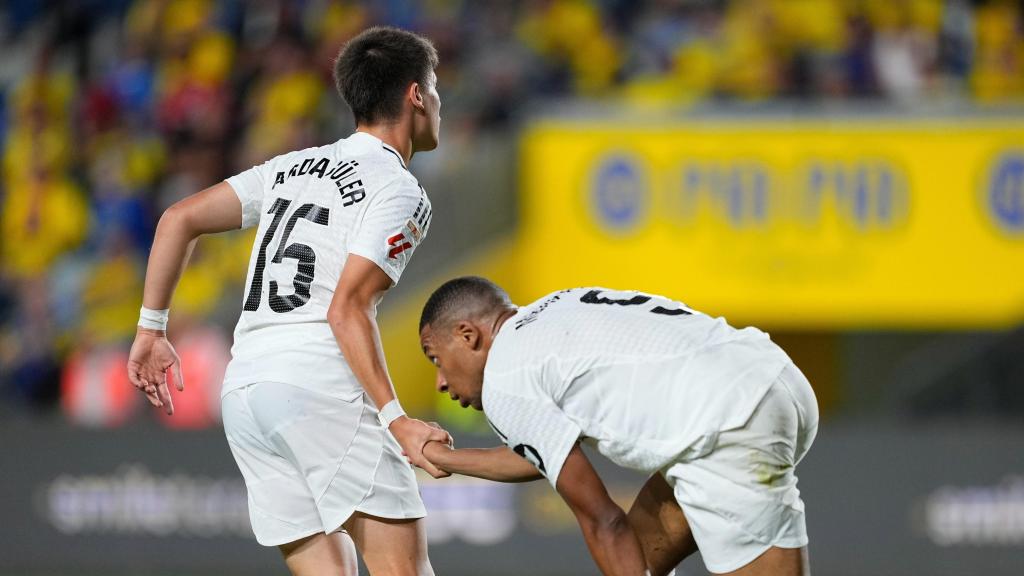 Arda Güler y Mbappé, durante un partido del Real Madrid