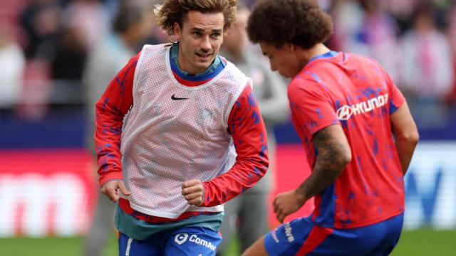 Griezmann, en un calentamiento con el Atlético de Madrid.