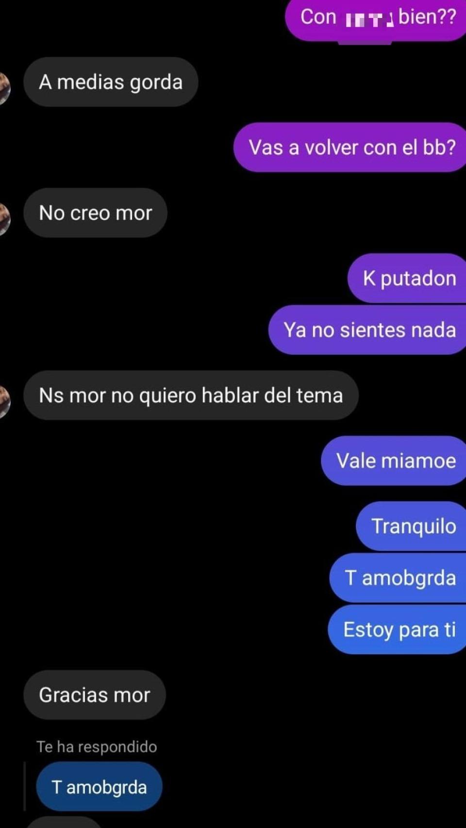 Un chateo de WhatsApp de Cloe con su amiga donde le confirma que no quiere seguir saliendo con 'El Rayo'.