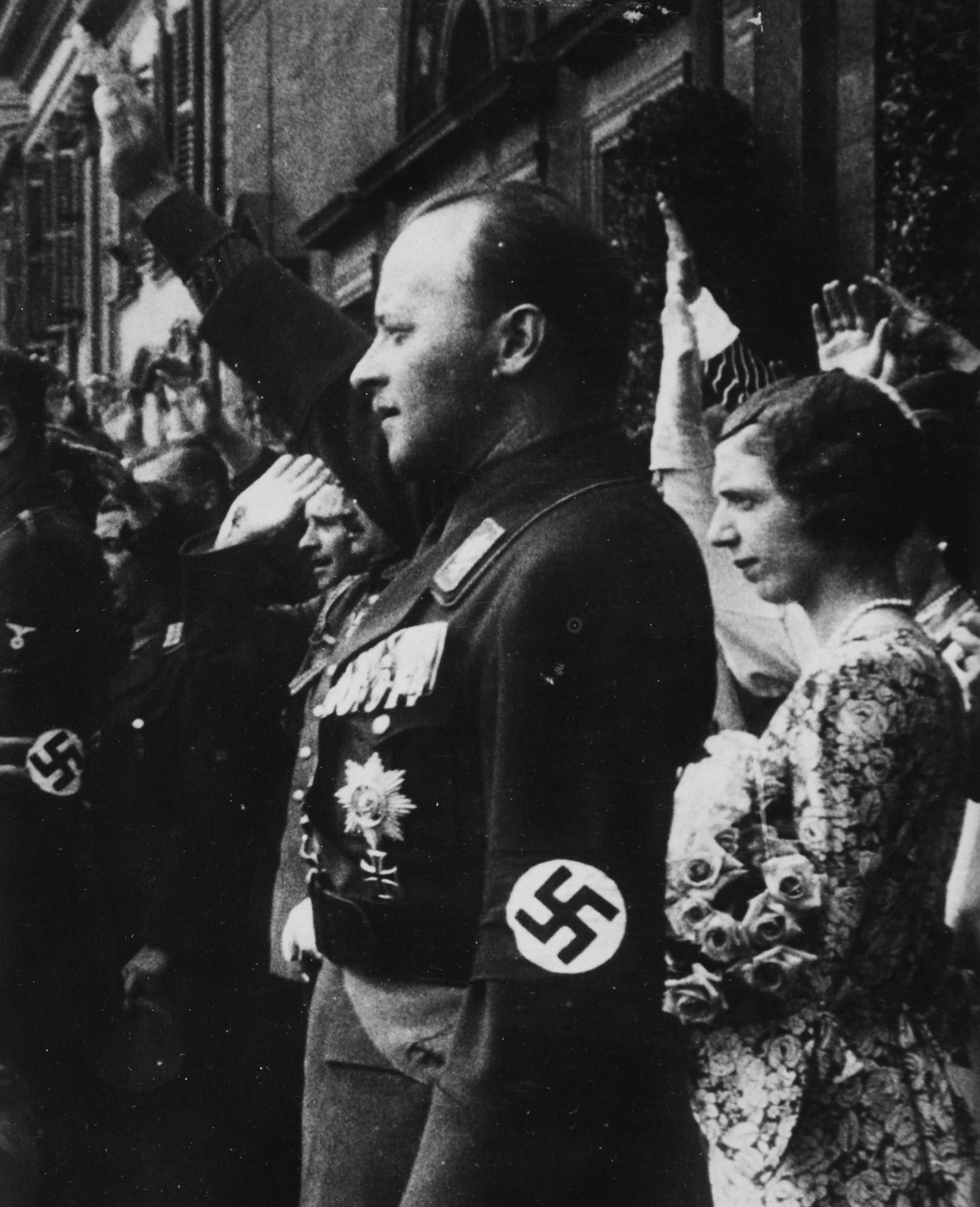 El príncipe Philipp von Hessen y la princesa Mafalda. 8 de junio de 1933. Hesse-Nassau, Alemania.