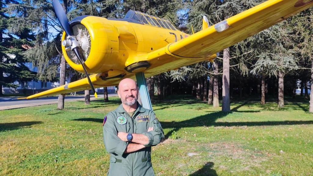 El coronel Francisco Javier Mendi Pompa, jefe de la Base Aérea de Matacán en Salamanca