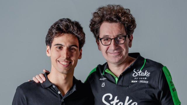 Binotto, junto a Bortoleto en su presentación con Sauber