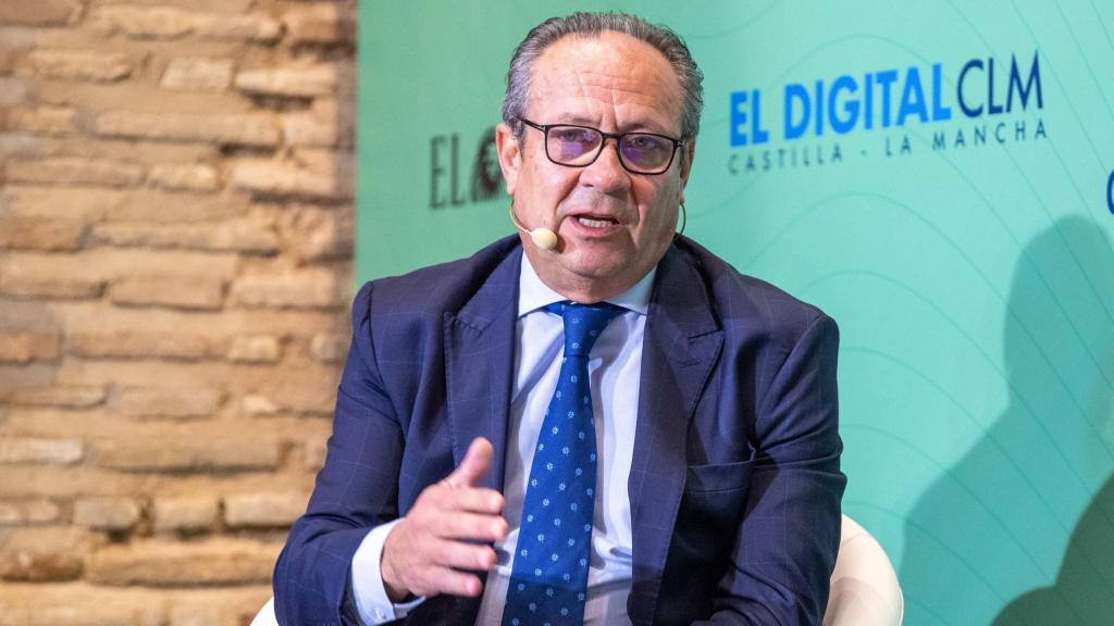 El consejero de Hacienda, Administraciones Públicas y Transformación Digital, Juan Alfonso Ruiz Molina ha sido entrevistado por Esther Esteban, presidenta ejecutiva de El Español-El Digital de Castilla-La Mancha.