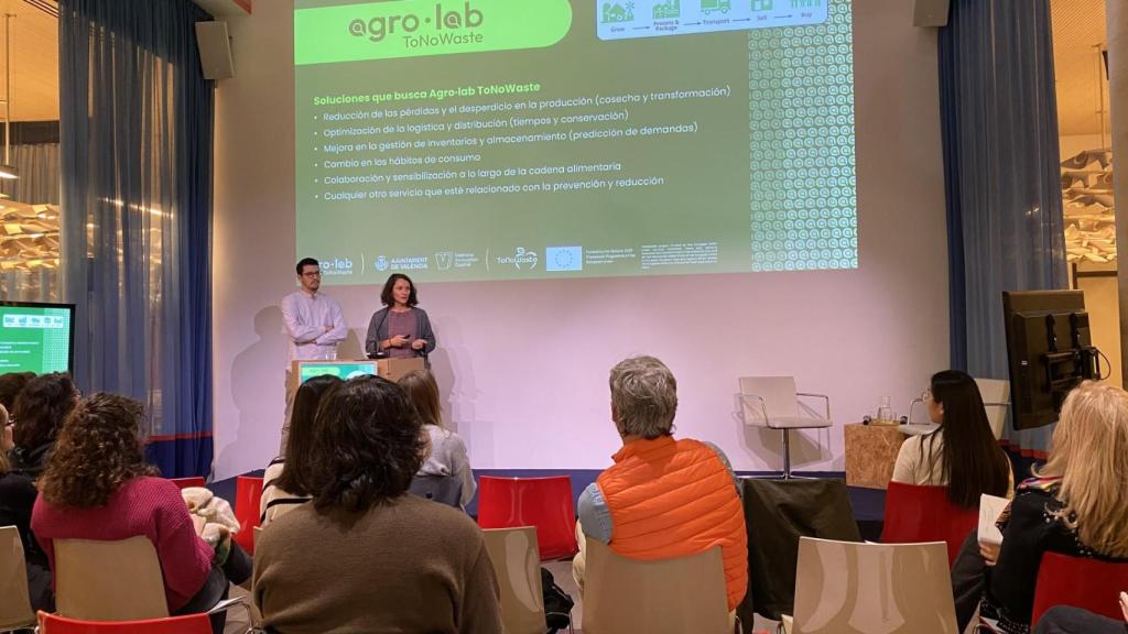 Borja Torres (Innsomnia) y Lola Vicente-Almazán (València Innovation Capital), durante la presentación de la iniciativa.