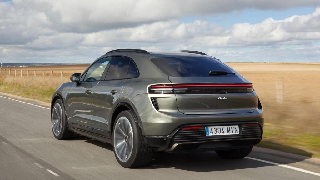 Porsche Macan Turbo.