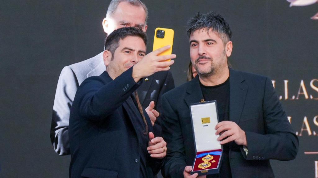 El selfie de Estopa con los Reyes.