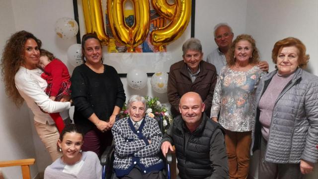 Concepción Val cumple los 109 en Covelo.