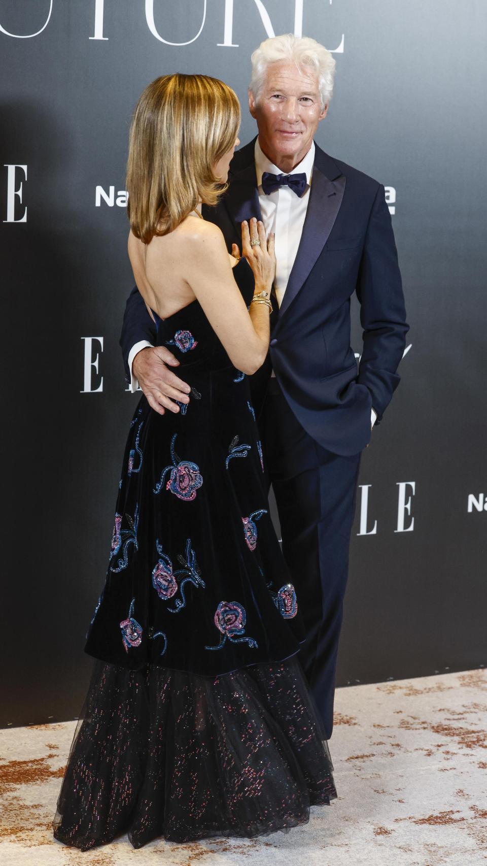 La pareja posando en el 'photocall' de los 'Elle Eco Awards', este pasado 27 de noviembre.