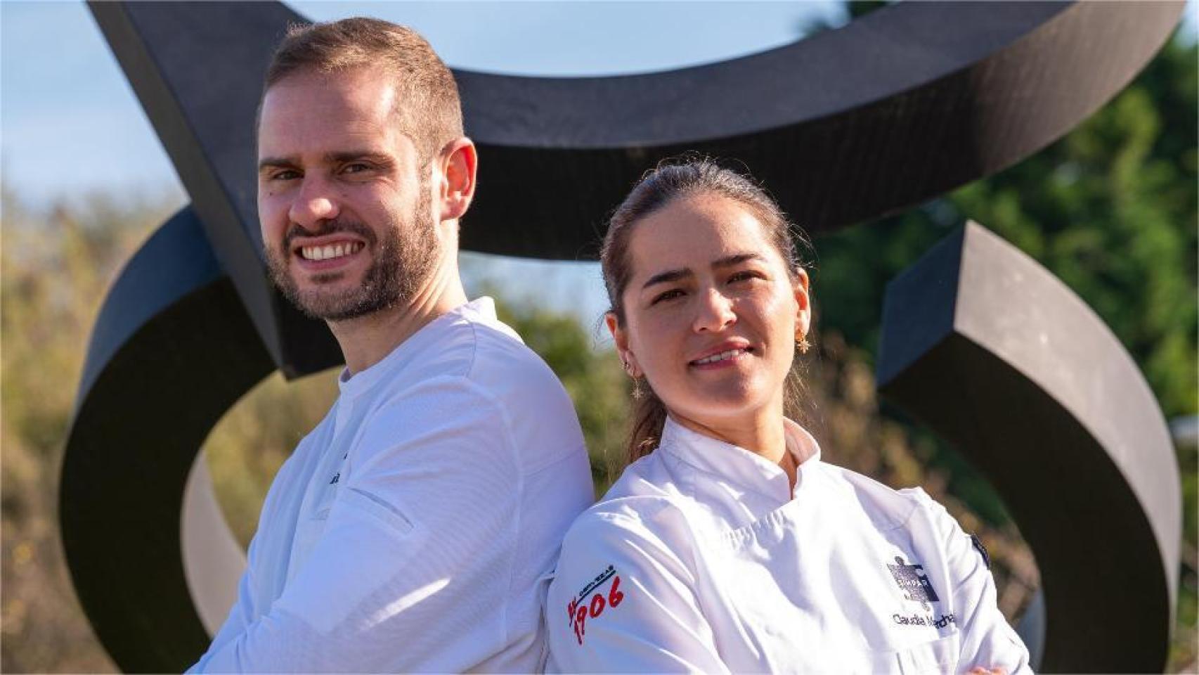 Los chefs Ángel Smith y Claudia Merchán.