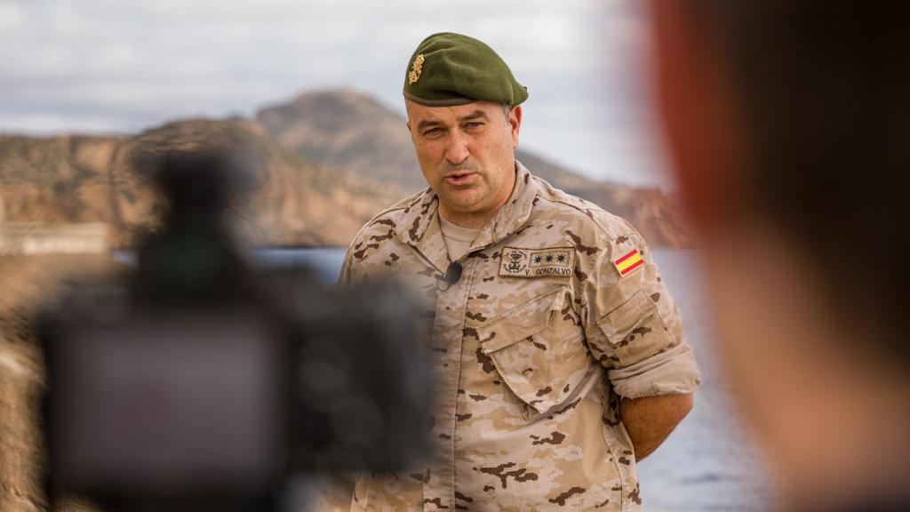 El coronel Vicente Gonzalvo, líder de la FGNE, durante la entrevista con EL ESPAÑOL en las instalaciones de la Estación Naval de La Algameca. Fotografía realizada con Leica SL3.