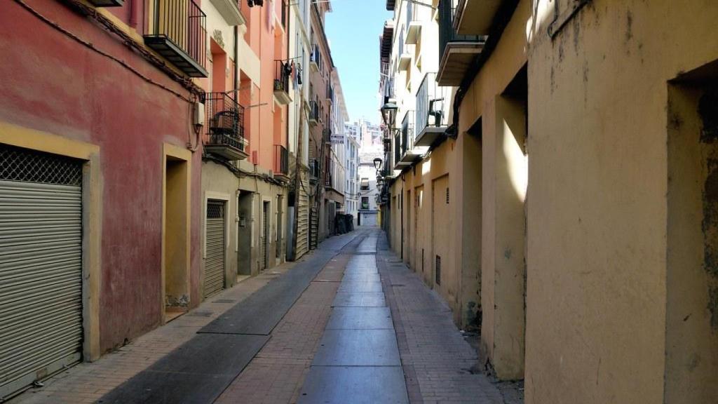 Una calle en el Gancho, Zaragoza.