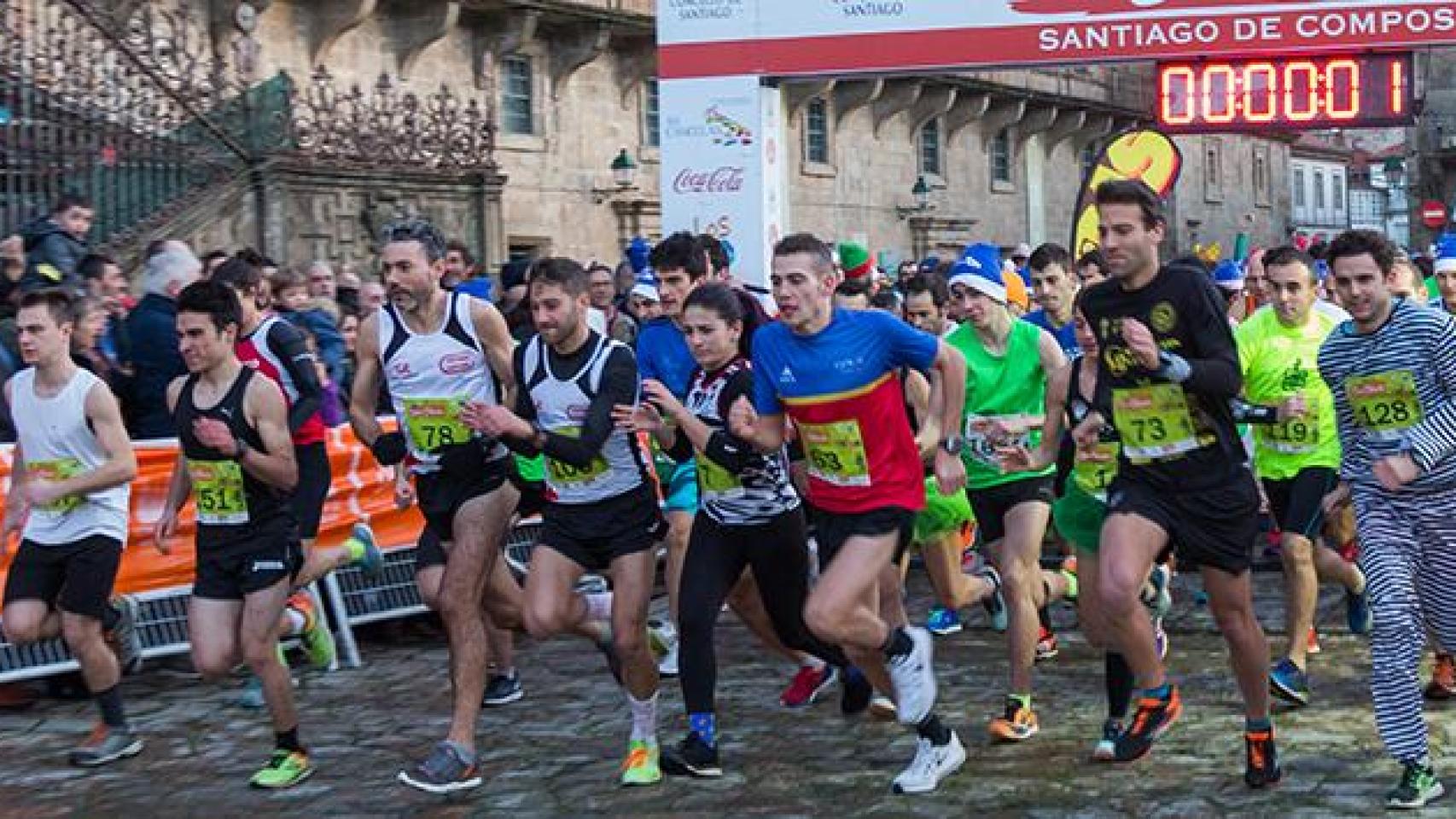 Anterior edición de la carrera San Silvestre en Santiago.