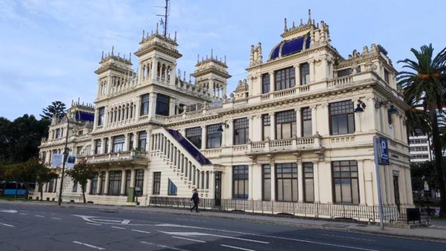 Una de las fachadas de La Terraza de los jardines de Méndez Núñez, a día de hoy.