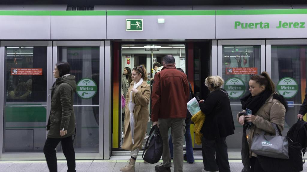 Estación de Metro de Puerta Jerez.