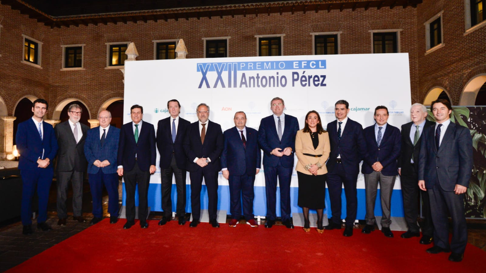 Autoridades y galardonados en los XXII Premio EFCL Antonio Pérez