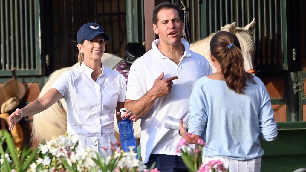 Margarita Vargas y Luis Alfonso de Borbón junto a su hija Eugenia.