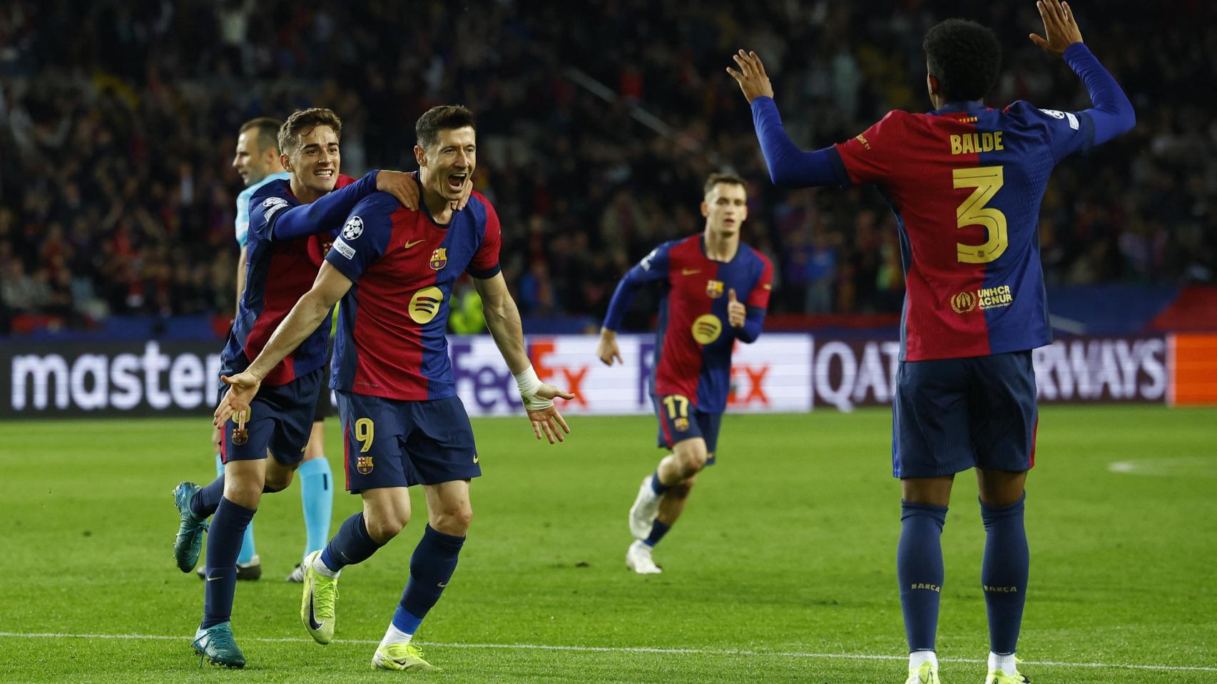 Robert Lewandowski celebra uno de los goles marcados ante el Brest en Champions.