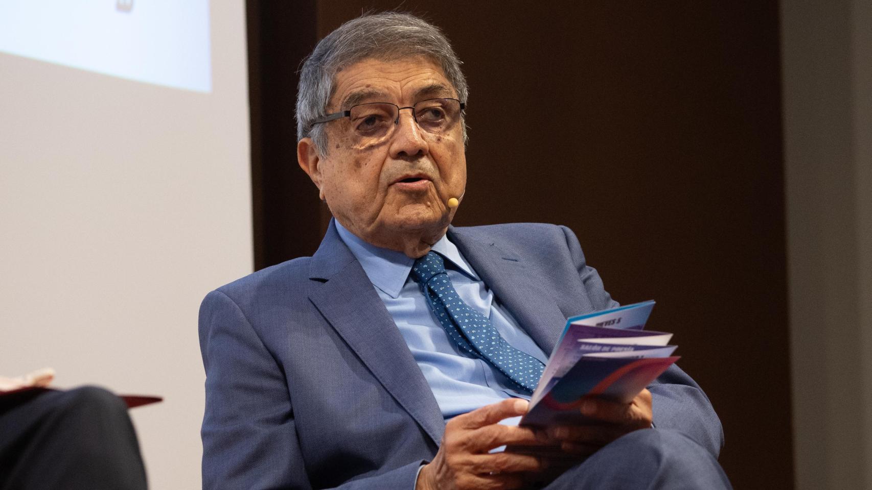 El escritor Sergio Ramírez durante la presentación del programa literario y cultural de 'España País Invitado de Honor' de la FIL de Guadalajara (México) el 21 de octubre de 2024 en la Biblioteca Nacional de España. Foto: Alejandro Martínez Vélez / Europa Press