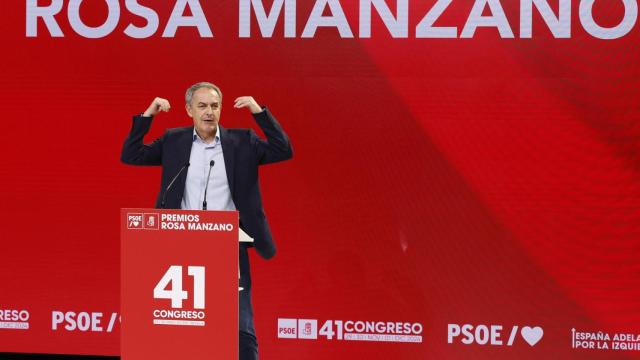 El expresidente del Gobierno José Luis Rodríguez Zapatero este viernes en Sevilla.