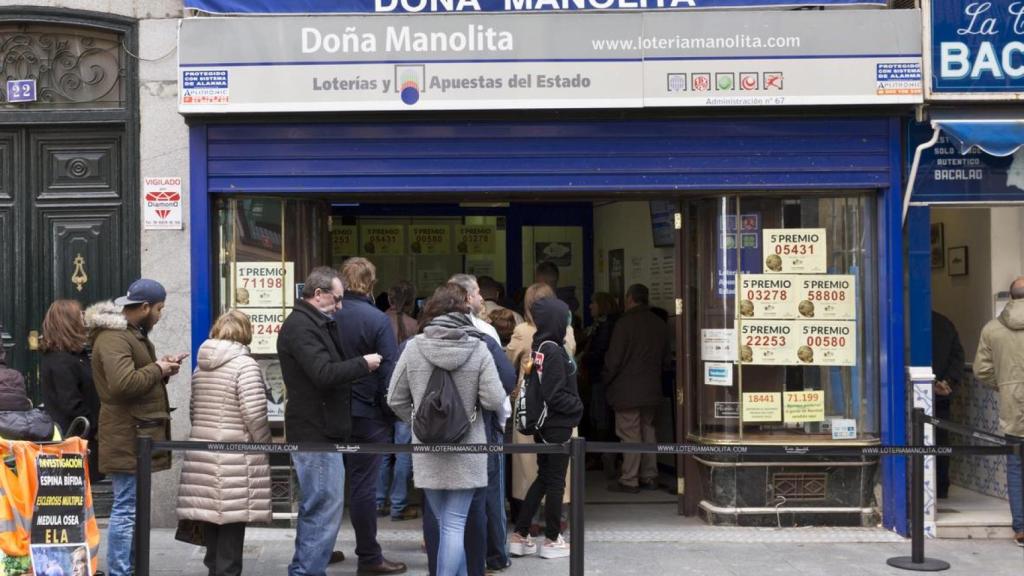 La emblemática tienda de Doña Manolita, uno de los puntos de venta más icónicos de España.