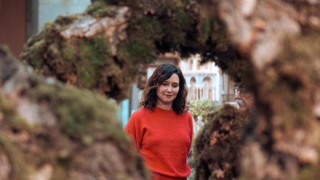 La presidenta de la Comunidad de Madrid, Isabel Díaz Ayuso, durante la inauguración del Belén de la Real Casa de Correos, a 29 de noviembre de 2024, en Madrid (España).