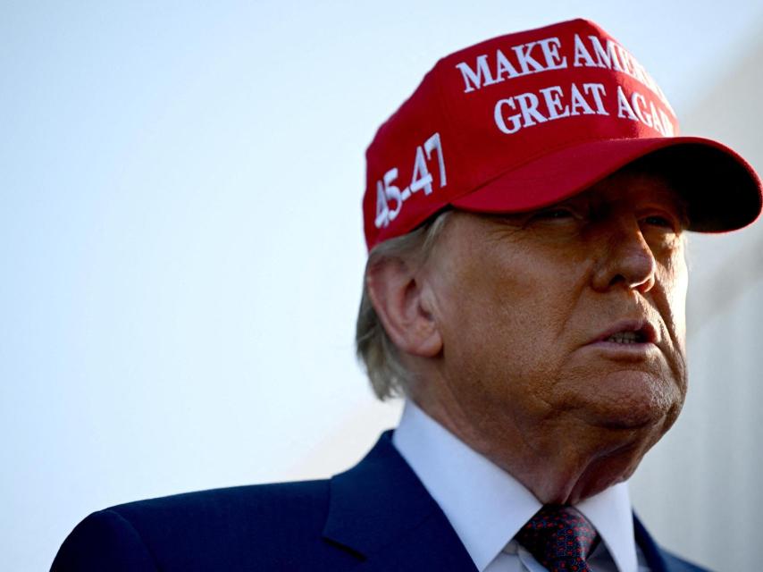 Trump observa el lanzamiento del sexto vuelo de prueba del cohete Starship de SpaceX en Texas.