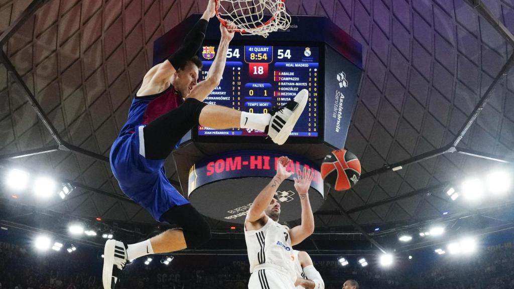 Mate de Jan Veselý, en El Clásico de baloncesto entre Barça y Real Madrid